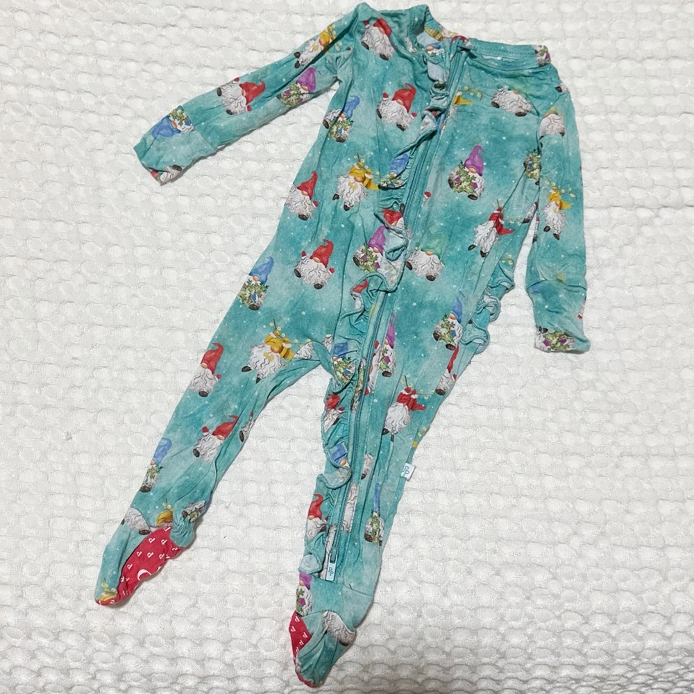 Posh Peanut Gnomey christmas bamboo onesie ruffle butt size 3-6 months